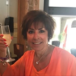 Meet your Posher, Darlene